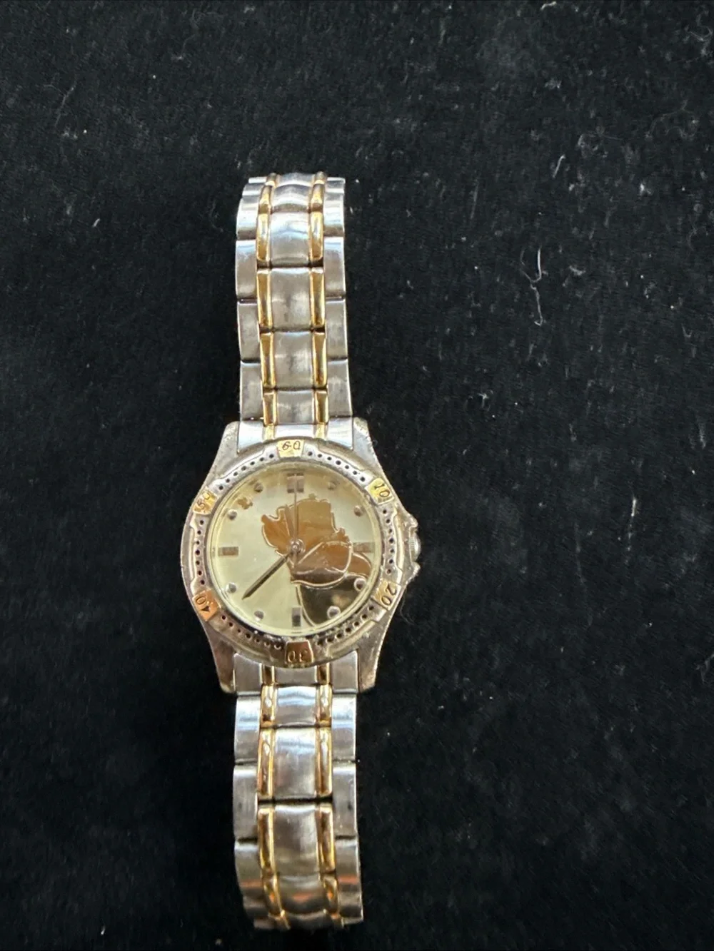 Disney Two-Tone Gold and Silver Winnie the Pooh Dial Women's Watch NEEDS BATTERY